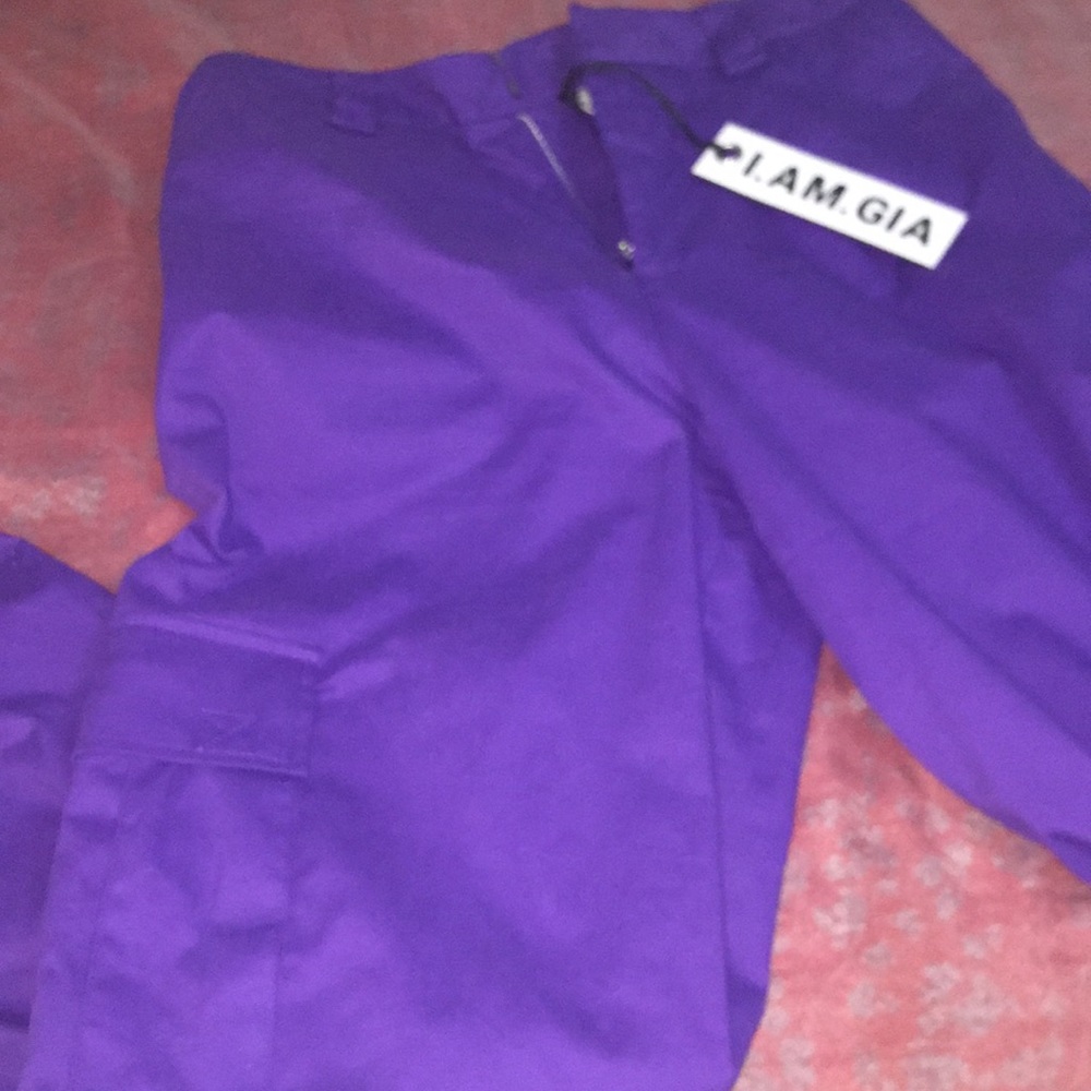 NWT #IAMGIA PURPLE CARGO PANTS AGAIN, NWT